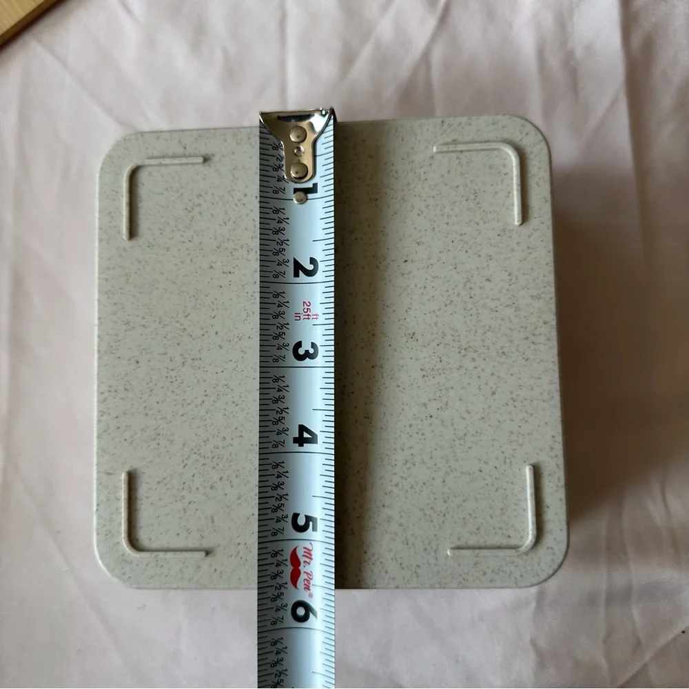 Food container with‎ wood lid, reusable utensils set and strap for closure